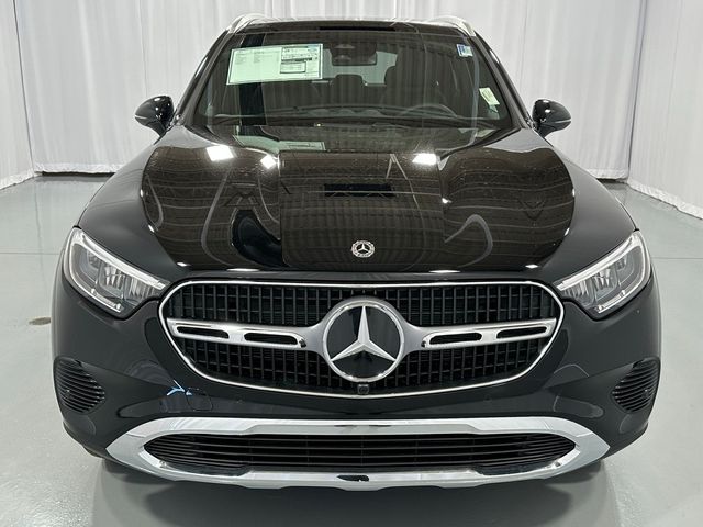 2025 Mercedes-Benz GLC 300