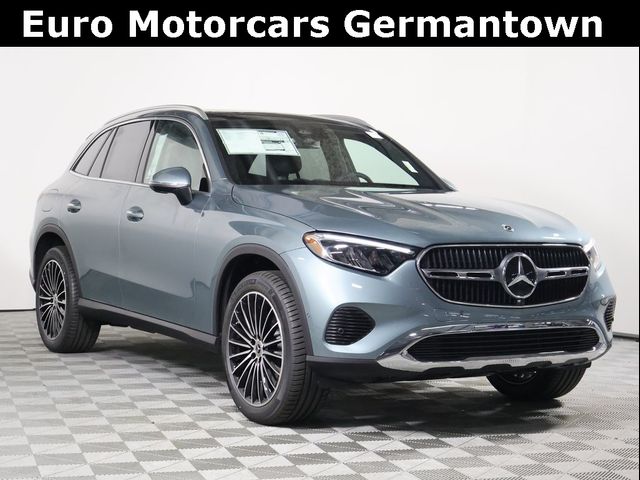 2025 Mercedes-Benz GLC 300