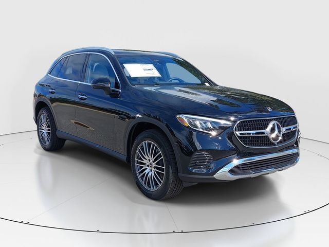 2025 Mercedes-Benz GLC 300