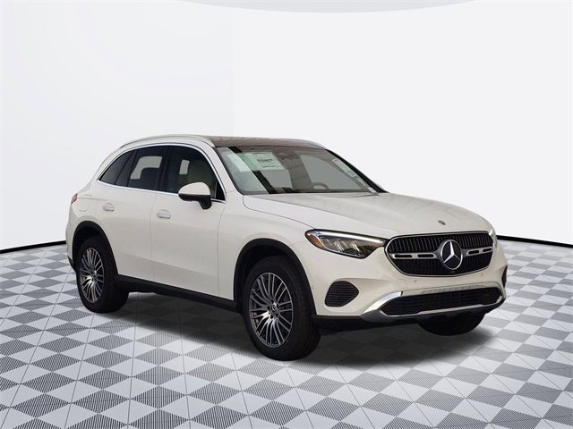 2025 Mercedes-Benz GLC 300