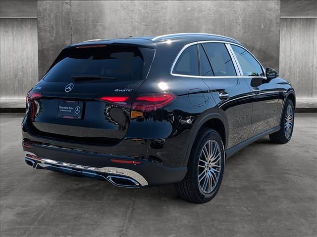 2025 Mercedes-Benz GLC 300