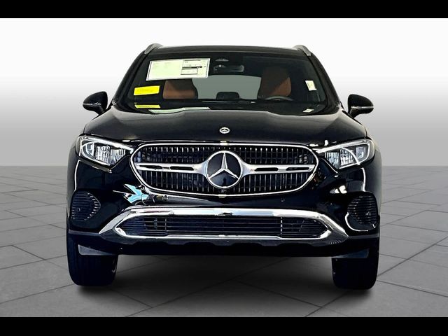 2025 Mercedes-Benz GLC 300