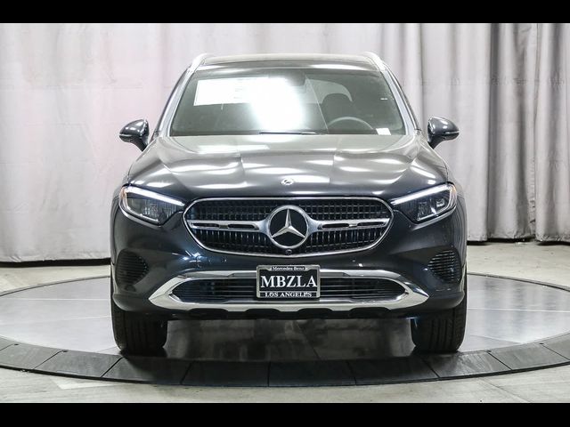 2025 Mercedes-Benz GLC 300