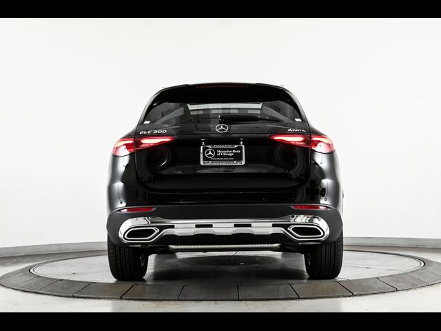 2025 Mercedes-Benz GLC 300