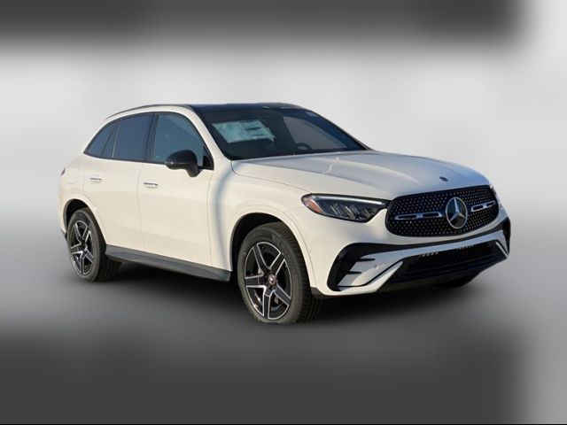 2025 Mercedes-Benz GLC 300