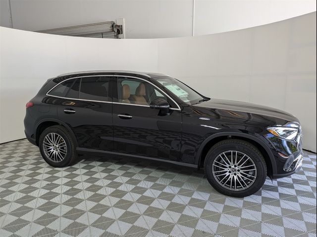 2025 Mercedes-Benz GLC 300