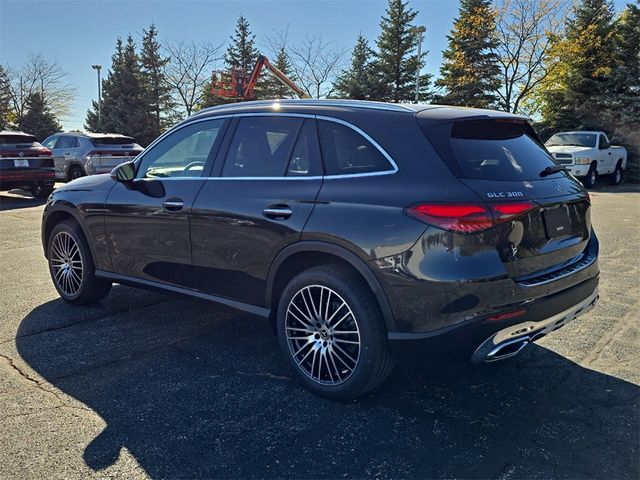 2025 Mercedes-Benz GLC 300