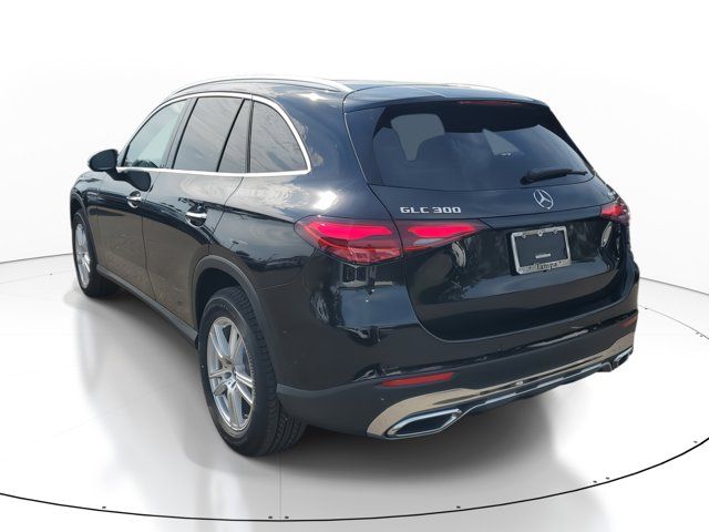 2025 Mercedes-Benz GLC 300