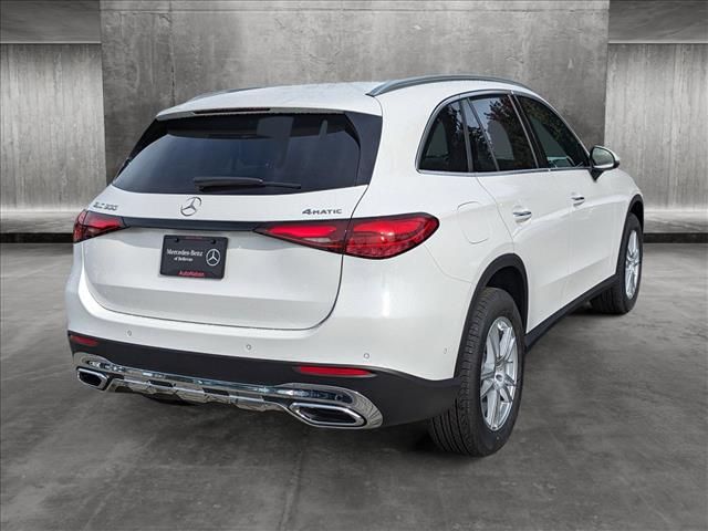 2025 Mercedes-Benz GLC 300