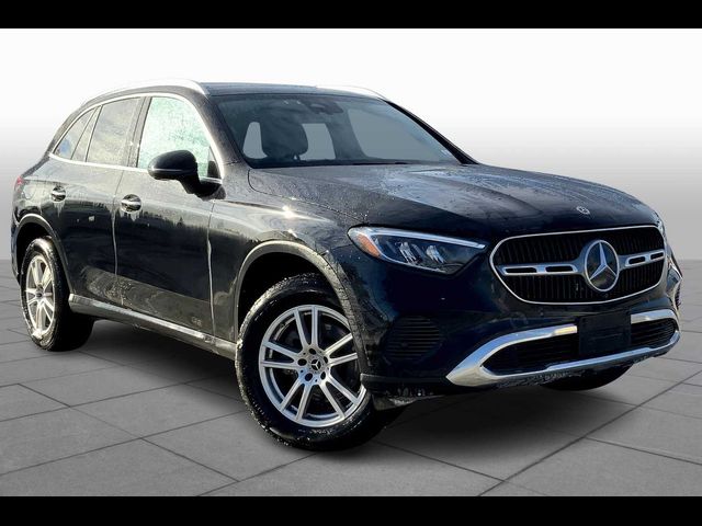 2025 Mercedes-Benz GLC 300