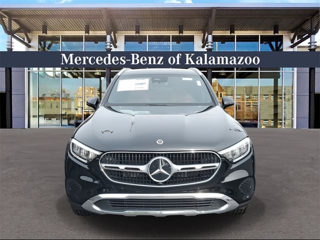 2025 Mercedes-Benz GLC 300