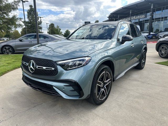 2025 Mercedes-Benz GLC 300