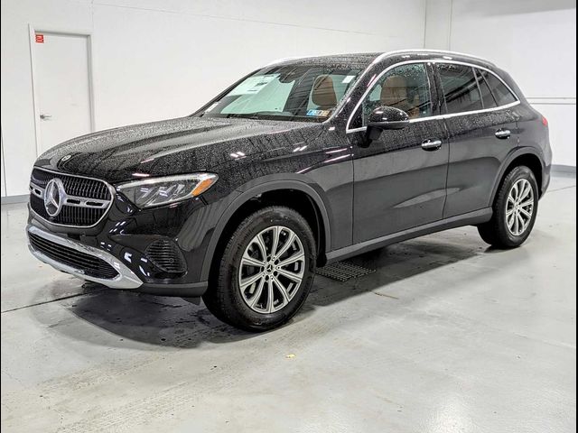 2025 Mercedes-Benz GLC 300