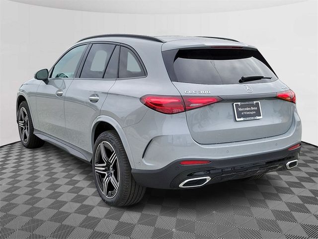 2025 Mercedes-Benz GLC 300