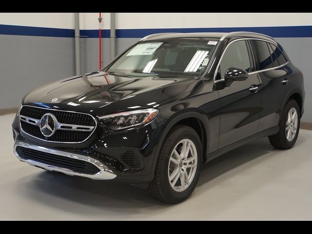 2025 Mercedes-Benz GLC 300