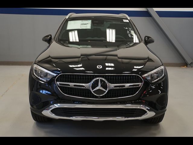 2025 Mercedes-Benz GLC 300