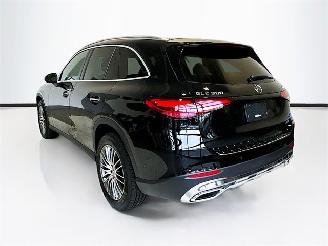 2025 Mercedes-Benz GLC 300