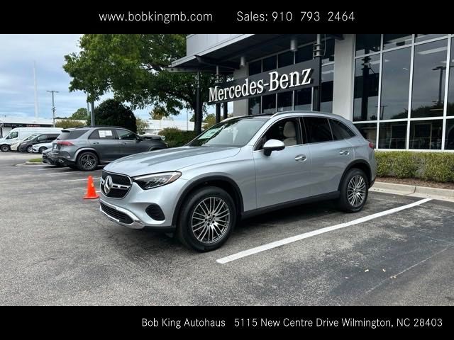 2025 Mercedes-Benz GLC 300