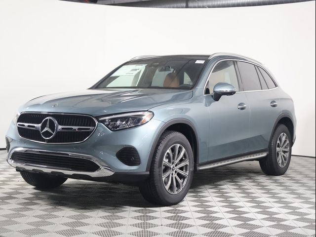 2025 Mercedes-Benz GLC 300