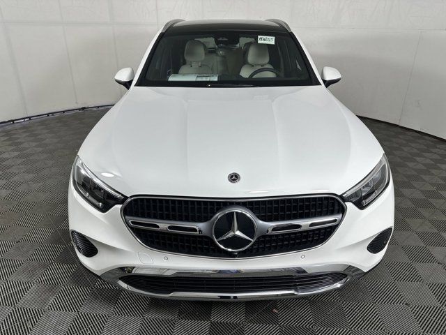 2025 Mercedes-Benz GLC 300