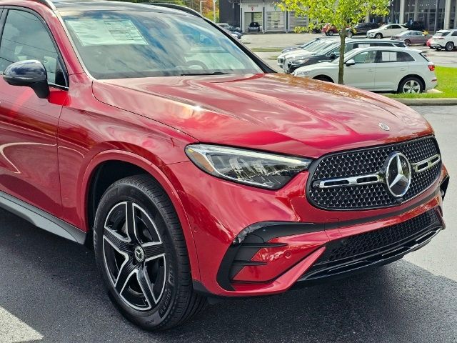 2025 Mercedes-Benz GLC 300