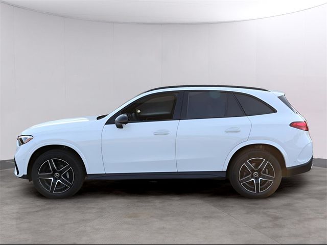 2025 Mercedes-Benz GLC 300