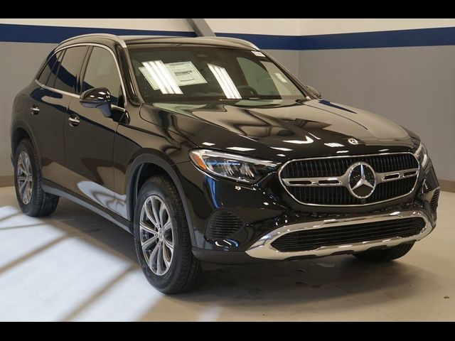 2025 Mercedes-Benz GLC 300