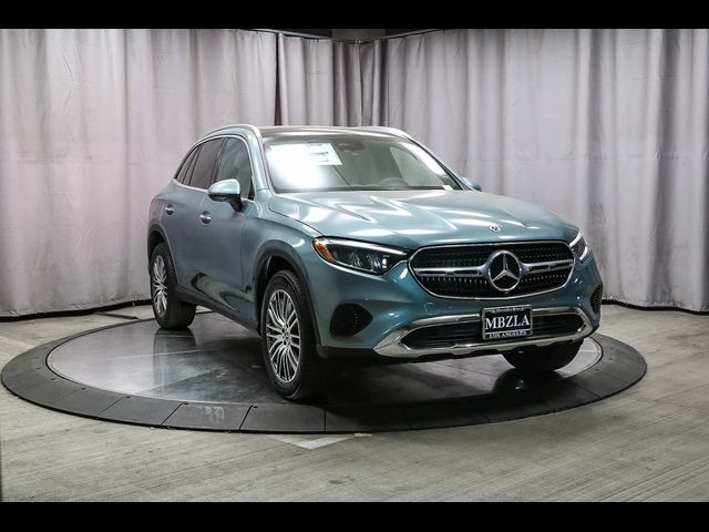 2025 Mercedes-Benz GLC 300