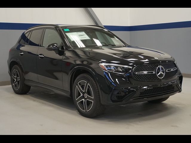 2025 Mercedes-Benz GLC 300