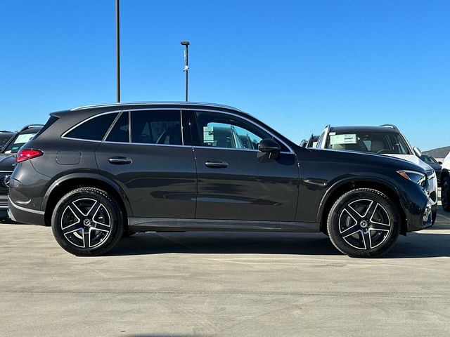 2025 Mercedes-Benz GLC 300