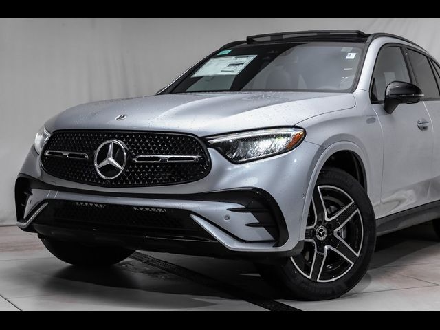 2025 Mercedes-Benz GLC 300