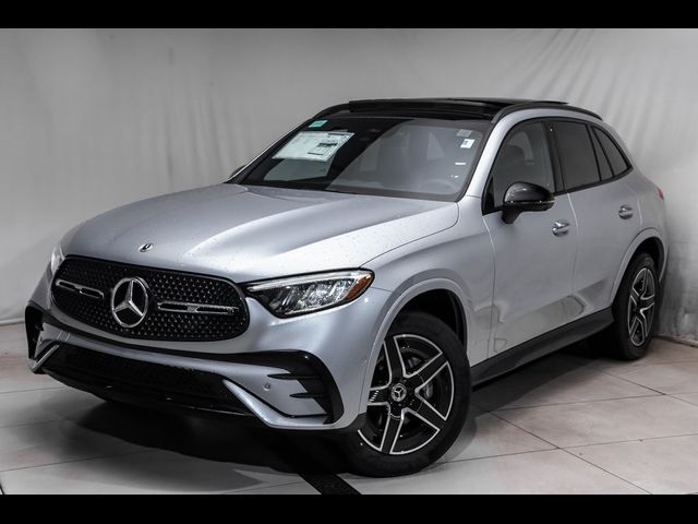 2025 Mercedes-Benz GLC 300