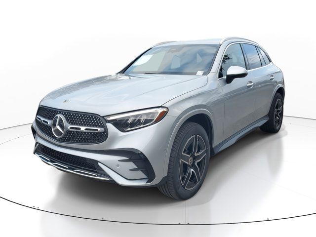 2025 Mercedes-Benz GLC 300