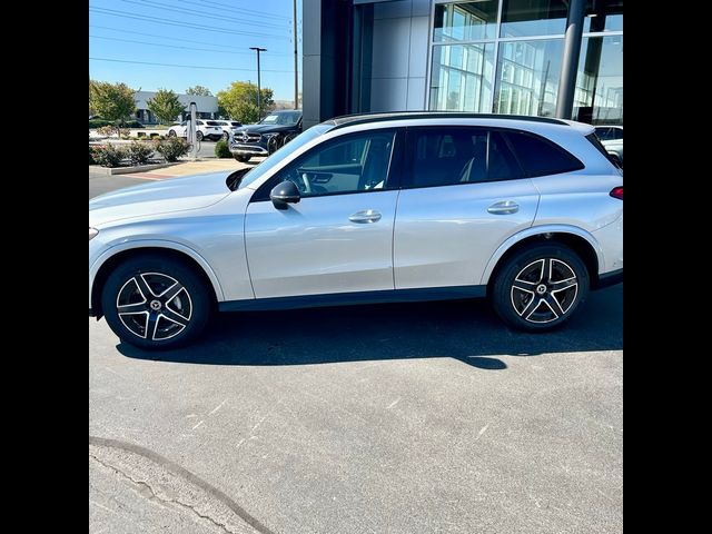 2025 Mercedes-Benz GLC 300