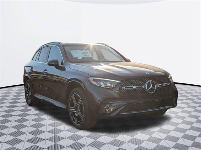 2025 Mercedes-Benz GLC 300