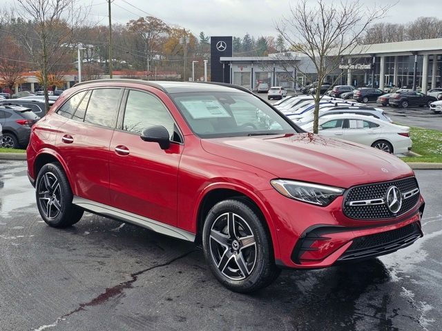 2025 Mercedes-Benz GLC 300