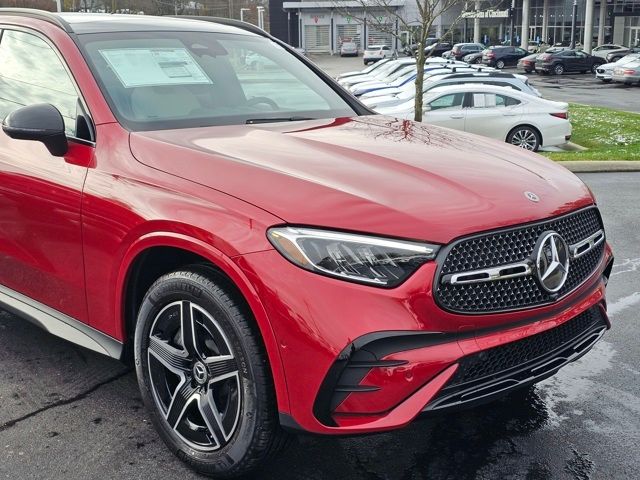 2025 Mercedes-Benz GLC 300