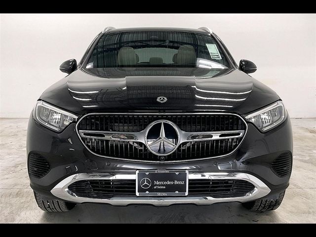 2025 Mercedes-Benz GLC 300