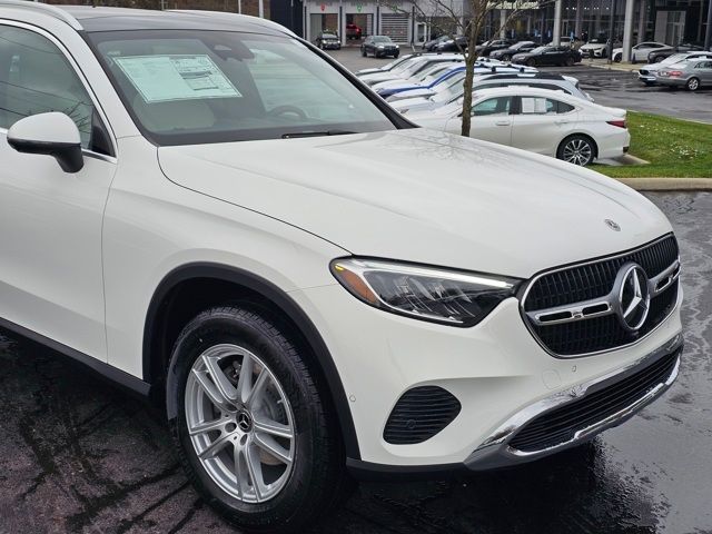 2025 Mercedes-Benz GLC 300