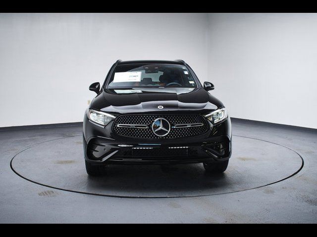 2025 Mercedes-Benz GLC 300