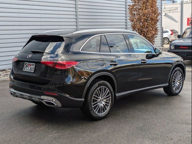 2025 Mercedes-Benz GLC 300