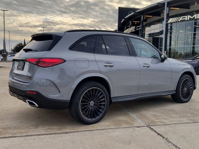 2025 Mercedes-Benz GLC 300