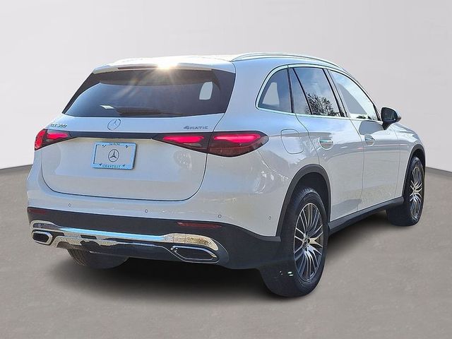 2025 Mercedes-Benz GLC 300
