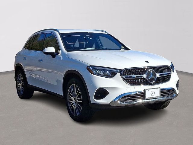 2025 Mercedes-Benz GLC 300
