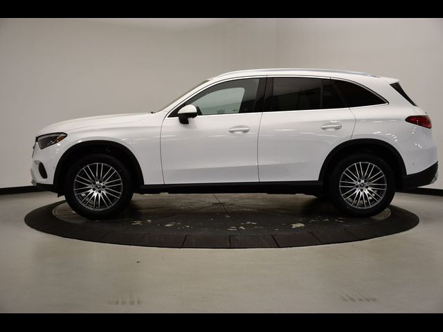 2025 Mercedes-Benz GLC 300