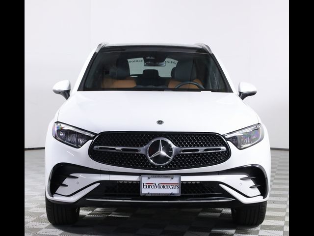 2025 Mercedes-Benz GLC 300