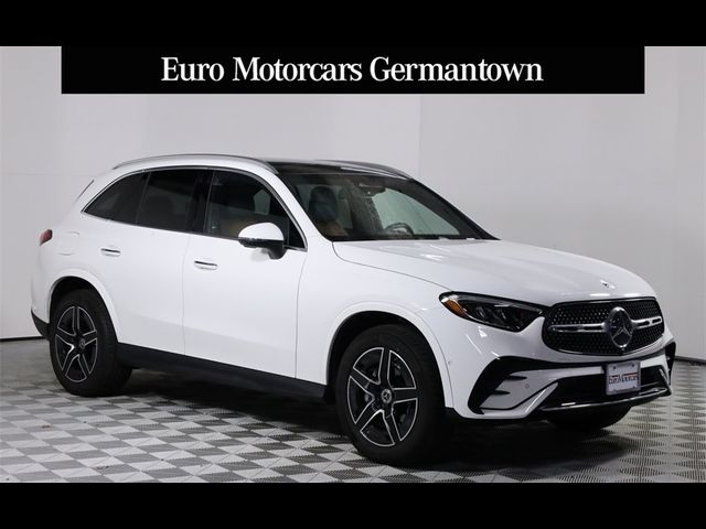 2025 Mercedes-Benz GLC 300