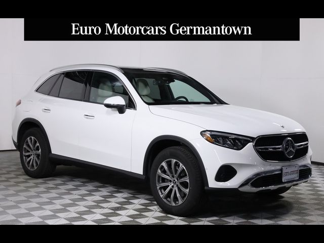 2025 Mercedes-Benz GLC 300