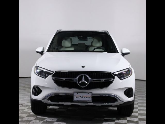 2025 Mercedes-Benz GLC 300