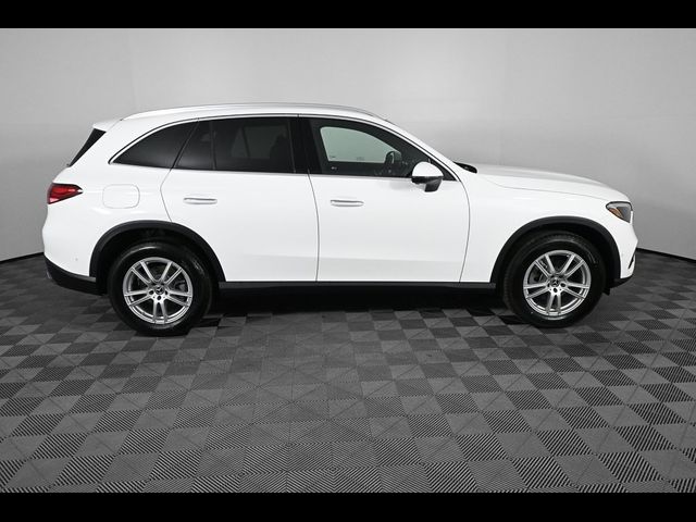 2025 Mercedes-Benz GLC 300